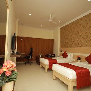 Large Double or Twin Room